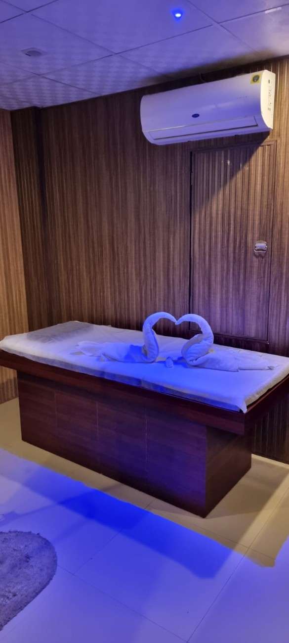 ALMA SPA bed area